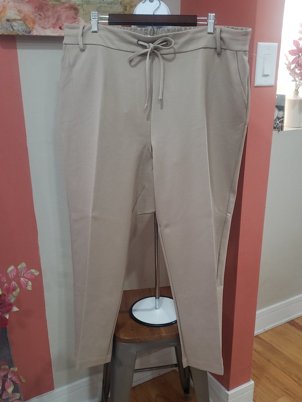 Jules & Leopold Women Light Beige Drawstring Pull-on Trouser Pants - Picture 5 of 15